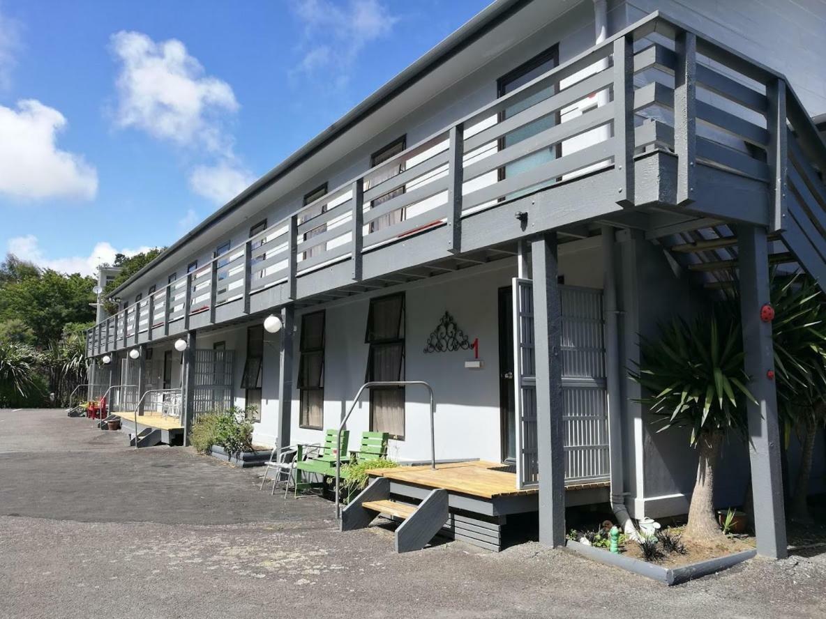 ניו פלימות' Carrington Motel מראה חיצוני תמונה